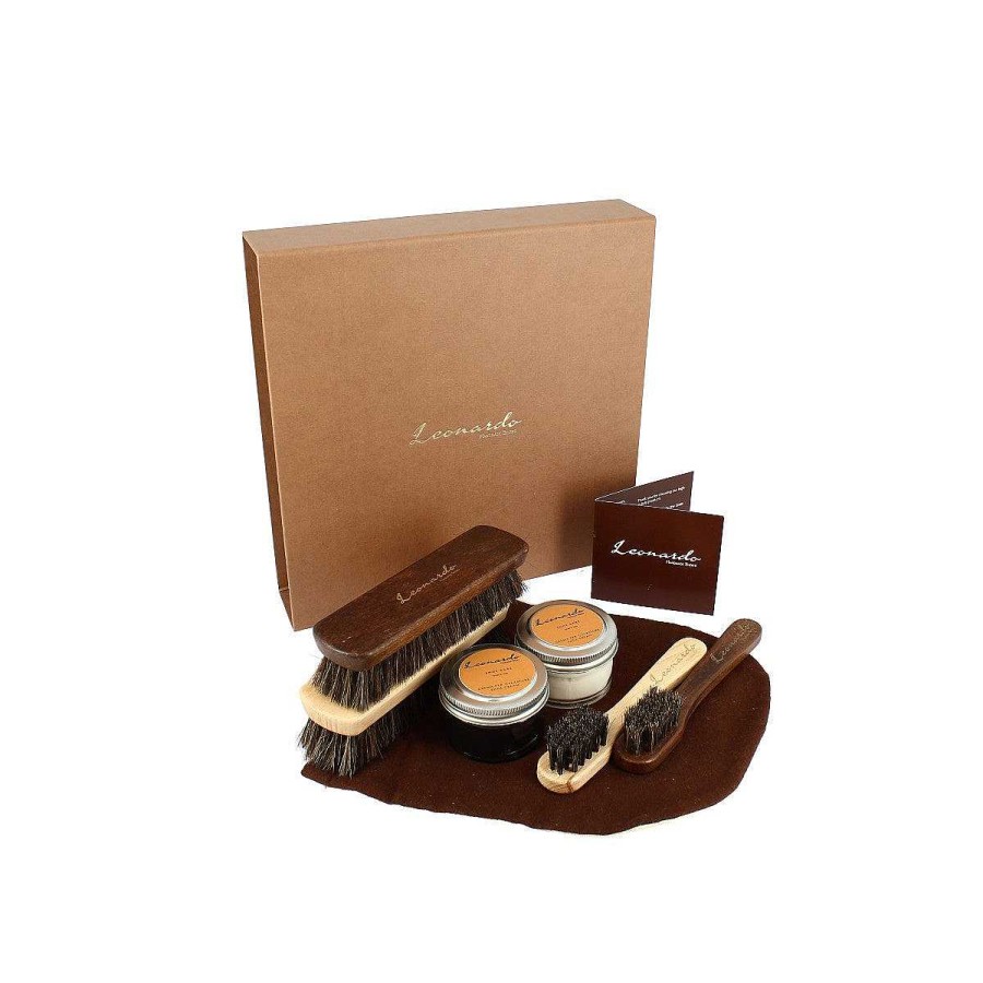 Scatola box Leonardo fatta in legno per scarpe e kit pulizia